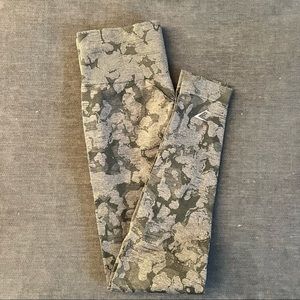 Gymshark Adapt Camo Seamless Leggings - Green, Small